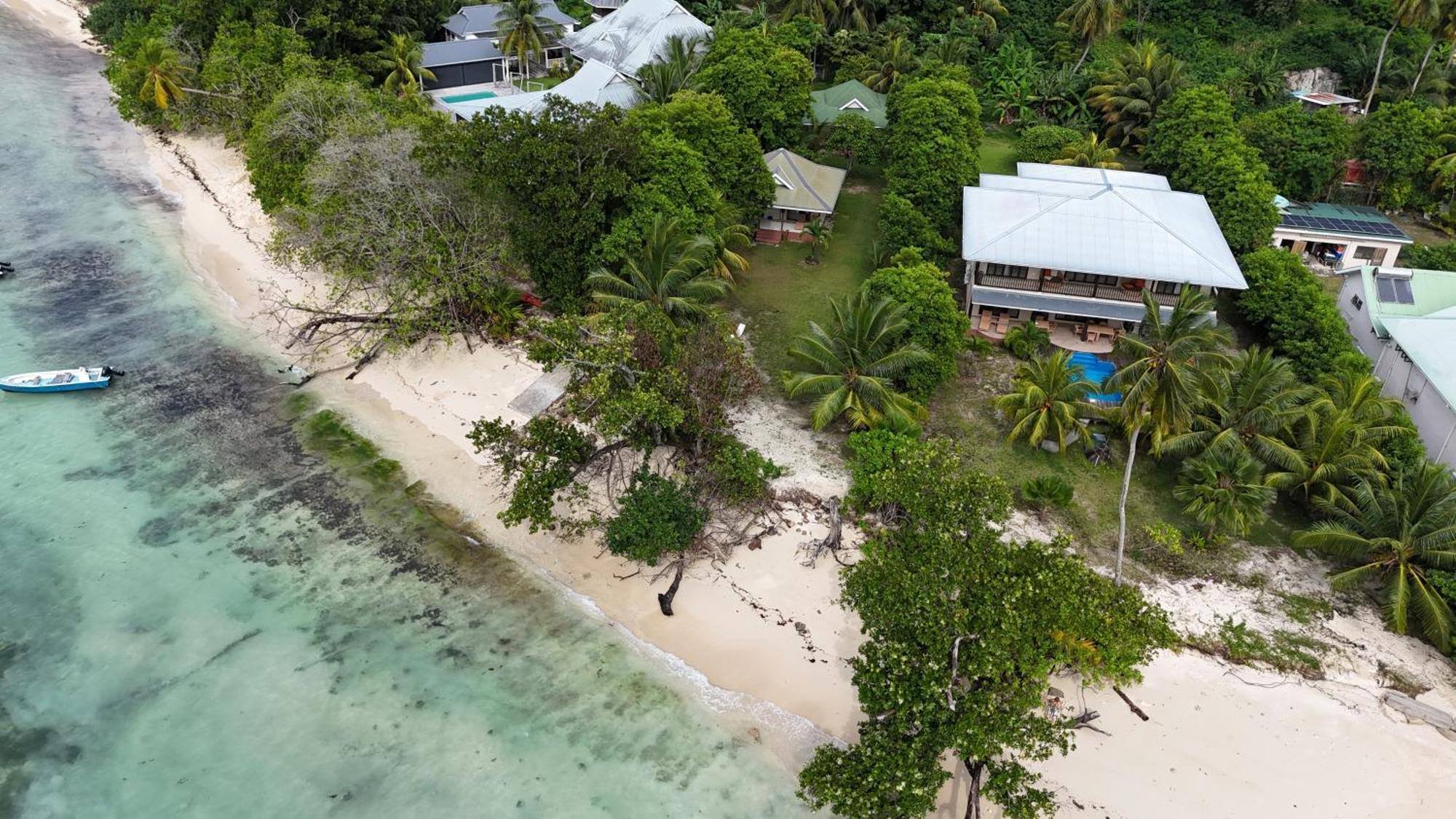 Surf Tropical Villa Seascape Ile aux Cerfs Rom bilde